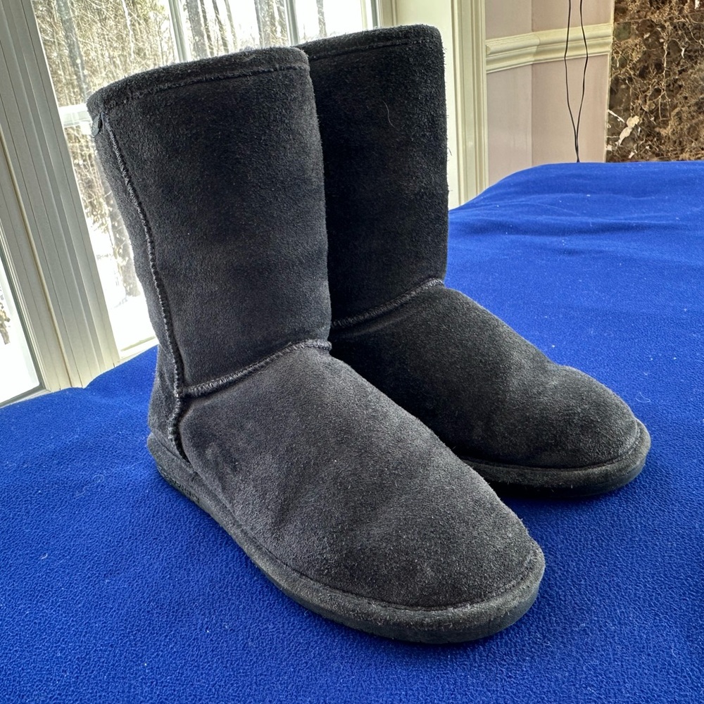 Bear Paw gray cozy boots